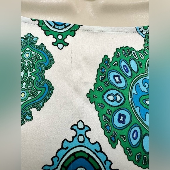 CHICOS Scarf-Print Top - Picture 10 of 13